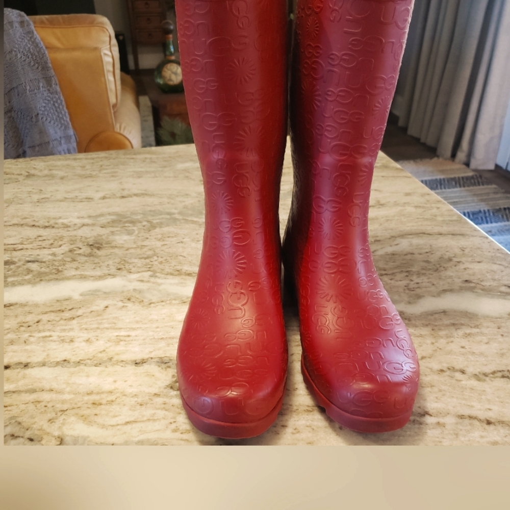 Ugg Logo Rainboots